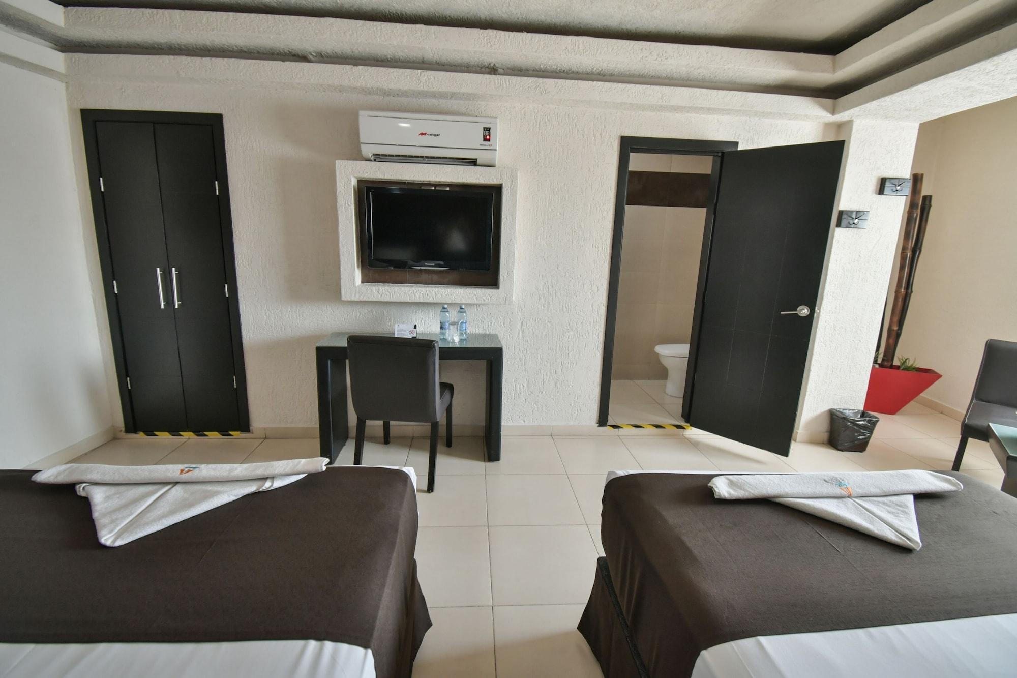 Hotel Portonovo Plaza Centro Guadalajara Exteriör bild
